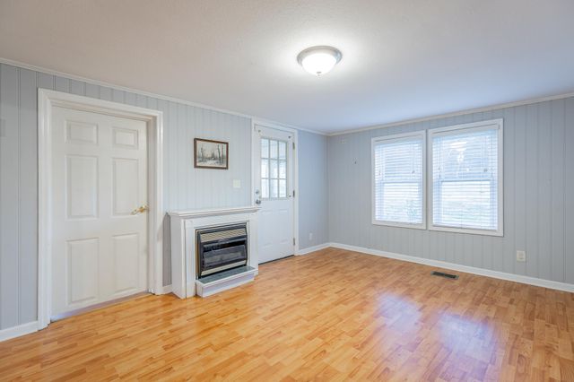 11724 Old Back Valley Road, Soddy Daisy, TN 37379