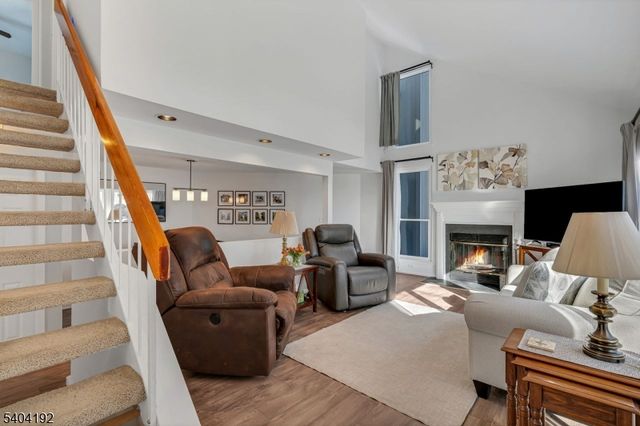 85 Sycamore Ct Ondo, Bernards Twp., NJ 07920