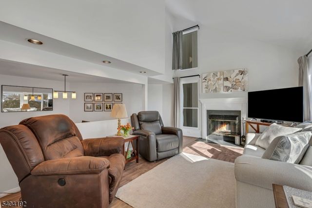 85 Sycamore Ct Ondo, Bernards Twp., NJ 07920