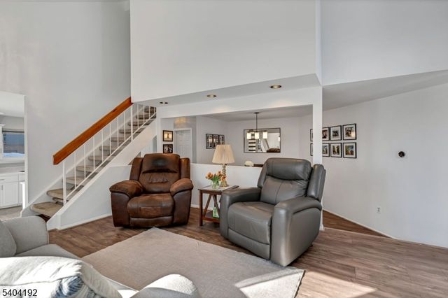 85 Sycamore Ct Ondo, Bernards Twp., NJ 07920