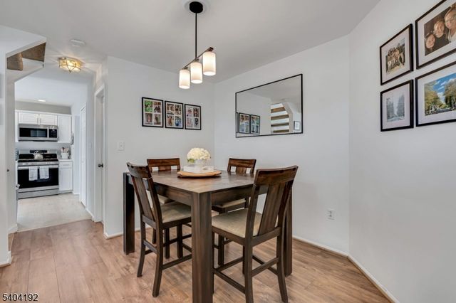 85 Sycamore Ct Ondo, Bernards Twp., NJ 07920