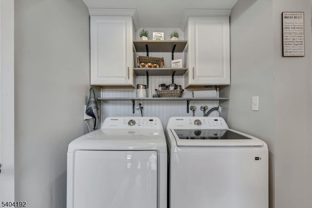 85 Sycamore Ct Ondo, Bernards Twp., NJ 07920