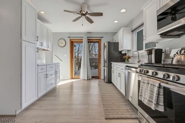 85 Sycamore Ct Ondo, Bernards Twp., NJ 07920