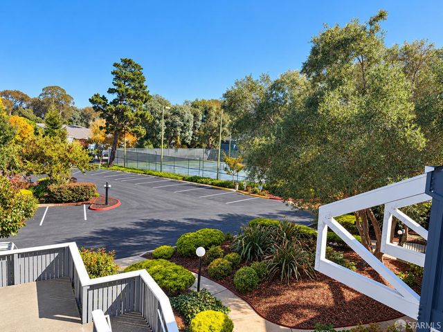 101 Piccadilly Place F, San Bruno, CA 94066
