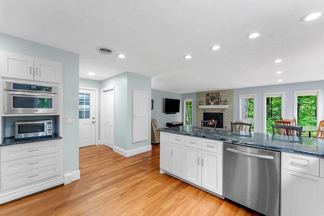 4430 COUNTRY AIRE COURT, Hobart, WI 54155