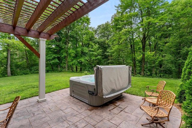 4430 COUNTRY AIRE COURT, Hobart, WI 54155