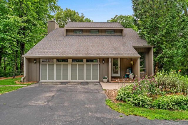 4430 COUNTRY AIRE COURT, Hobart, WI 54155