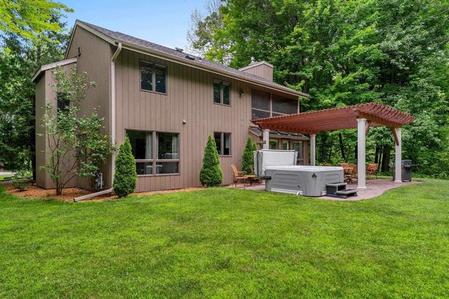 4430 COUNTRY AIRE COURT, Hobart, WI 54155