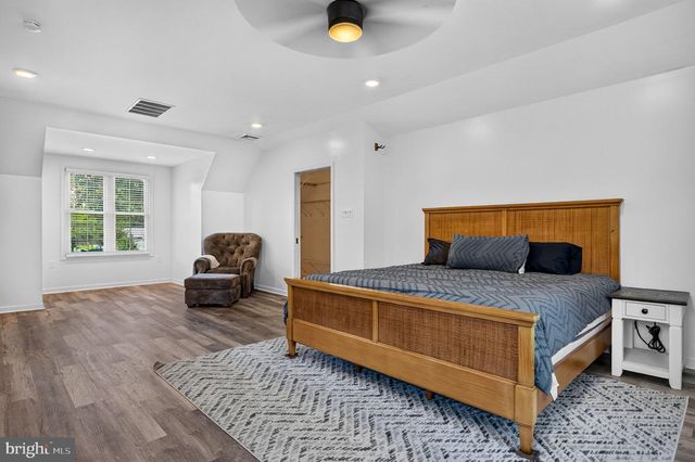 320 THURMAN AVE, West Berlin, NJ 08091