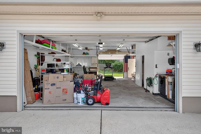 320 THURMAN AVE, West Berlin, NJ 08091