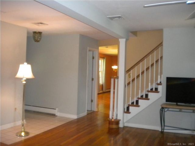 212 East Rutland Road, Milford, CT 06461