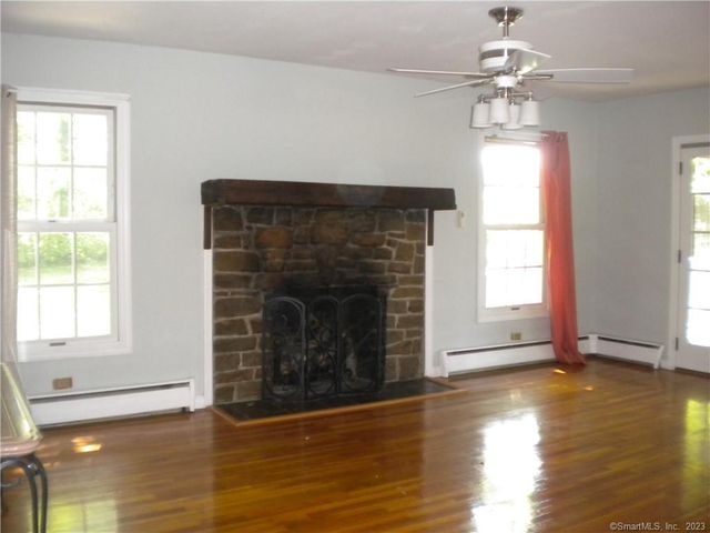 212 East Rutland Road, Milford, CT 06461