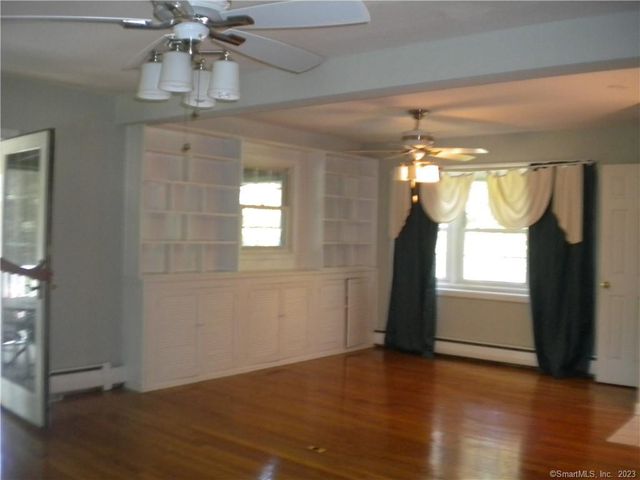 212 East Rutland Road, Milford, CT 06461