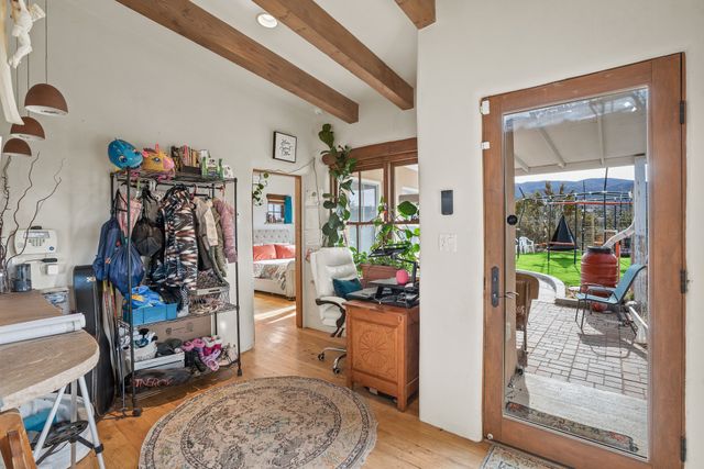 2 Vista Del Cuervo, Santa Fe, NM 87506