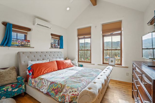 2 Vista Del Cuervo, Santa Fe, NM 87506