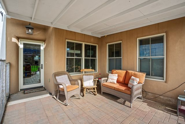 2 Vista Del Cuervo, Santa Fe, NM 87506