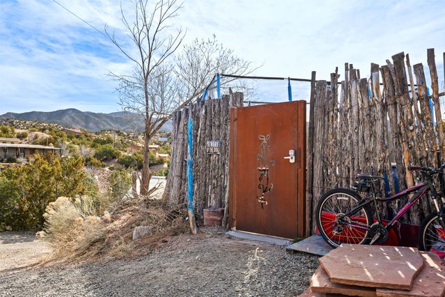 2 Vista Del Cuervo, Santa Fe, NM 87506