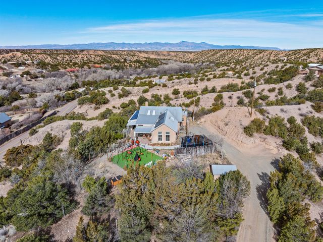 2 Vista Del Cuervo, Santa Fe, NM 87506