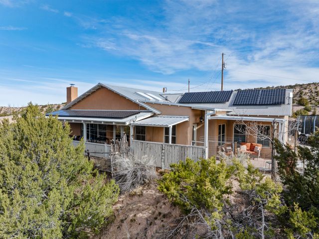 2 Vista Del Cuervo, Santa Fe, NM 87506