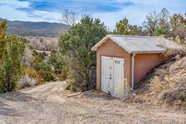 2 Vista Del Cuervo, Santa Fe, NM 87506