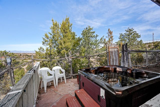 2 Vista Del Cuervo, Santa Fe, NM 87506