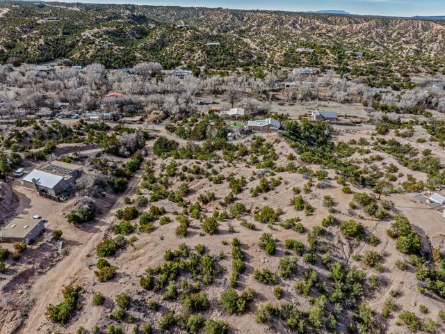 2 Vista Del Cuervo, Santa Fe, NM 87506