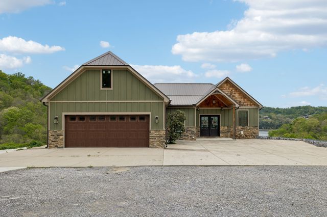 1010 Old Casey Cove Rd, Smithville, TN 37166