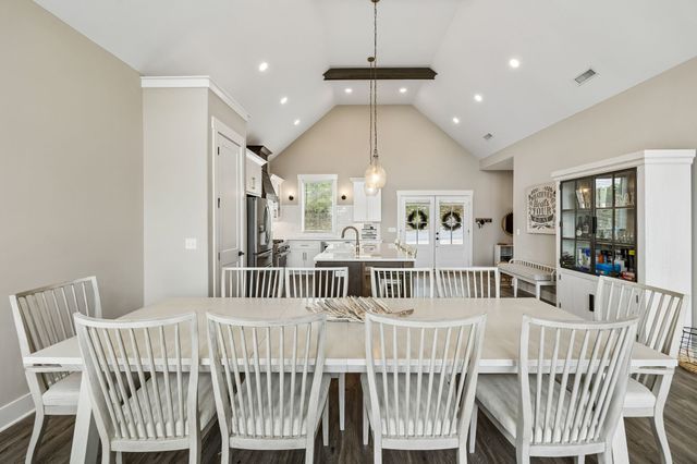 1010 Old Casey Cove Rd, Smithville, TN 37166