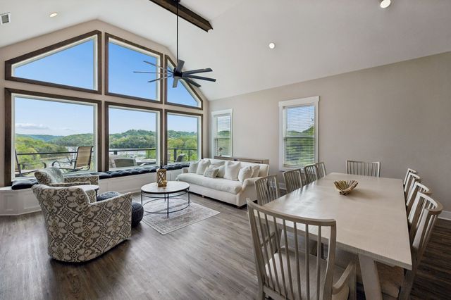 1010 Old Casey Cove Rd, Smithville, TN 37166