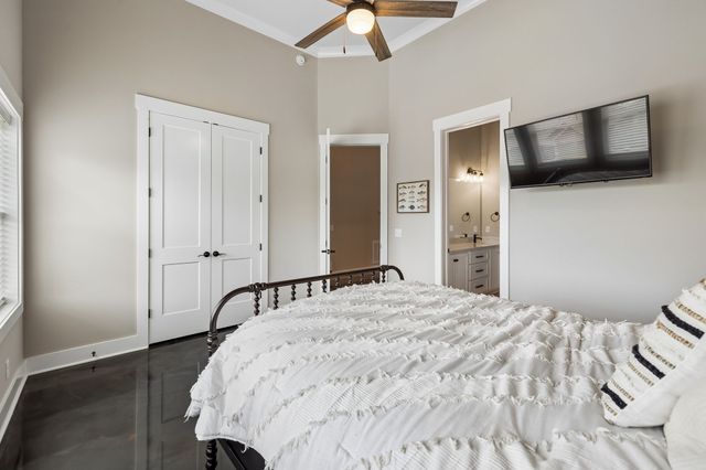 1010 Old Casey Cove Rd, Smithville, TN 37166