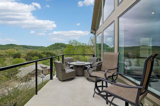 1010 Old Casey Cove Rd, Smithville, TN 37166