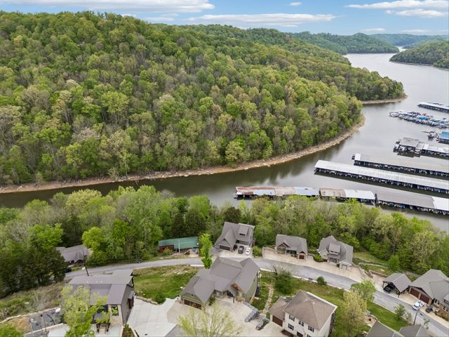 1010 Old Casey Cove Rd, Smithville, TN 37166