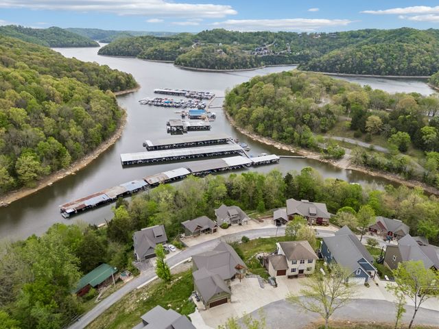 1010 Old Casey Cove Rd, Smithville, TN 37166