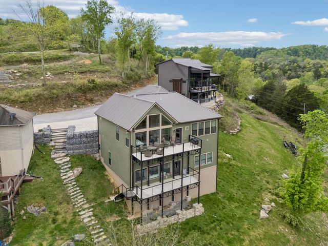 1010 Old Casey Cove Rd, Smithville, TN 37166