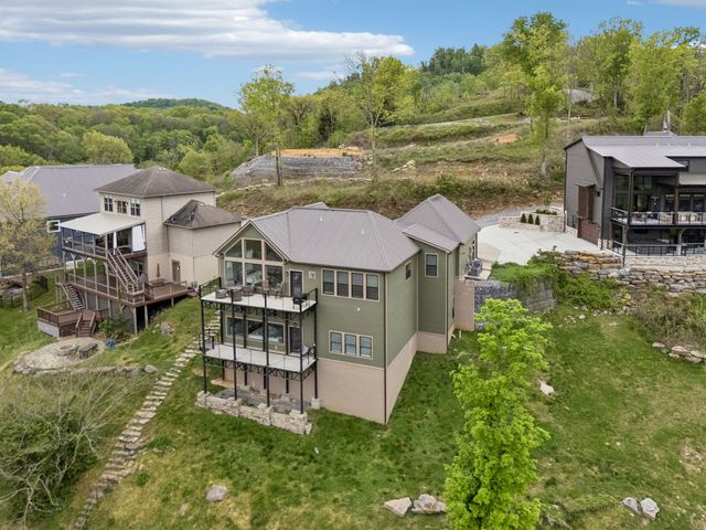 1010 Old Casey Cove Rd, Smithville, TN 37166