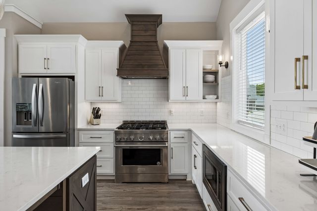 1010 Old Casey Cove Rd, Smithville, TN 37166