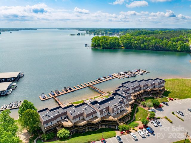 7831 Spinnaker Bay Drive 106, Sherrills Ford, NC 28673
