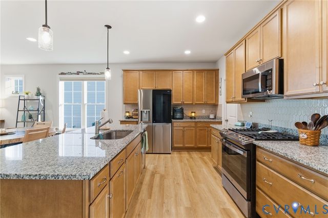 124 Axton Ln, Ashland, VA 23005