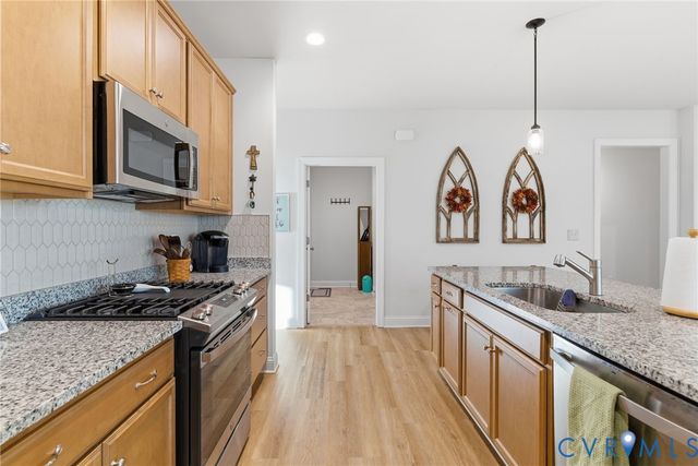 124 Axton Ln, Ashland, VA 23005