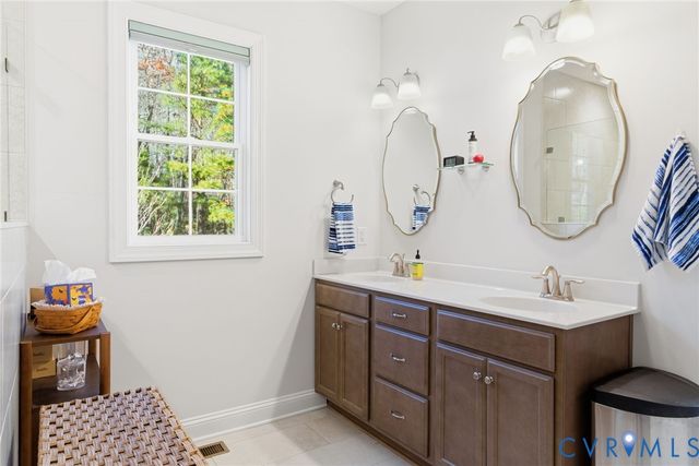 124 Axton Ln, Ashland, VA 23005