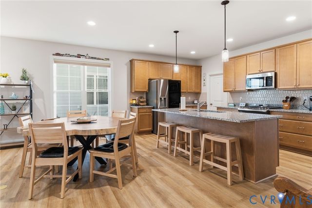 124 Axton Ln, Ashland, VA 23005