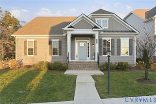 124 Axton Ln, Ashland, VA 23005