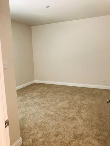 1719 Park Street, Commerce, TX 75428