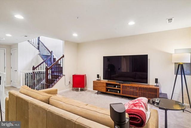 6947 COUNTRY CLUB TER, New Market, MD 21774