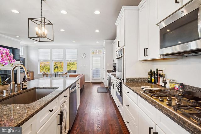 6947 COUNTRY CLUB TER, New Market, MD 21774