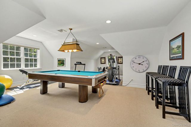 11 S Eastern Farm Road, Pound Ridge, NY 10576