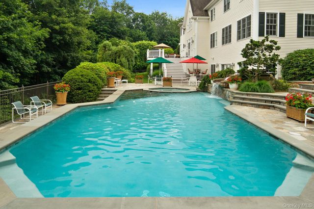 11 S Eastern Farm Road, Pound Ridge, NY 10576