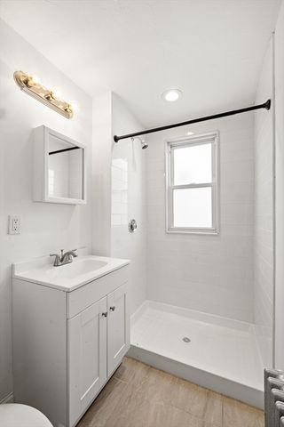 20-22 Sumner 20-1, Quincy, MA 02169