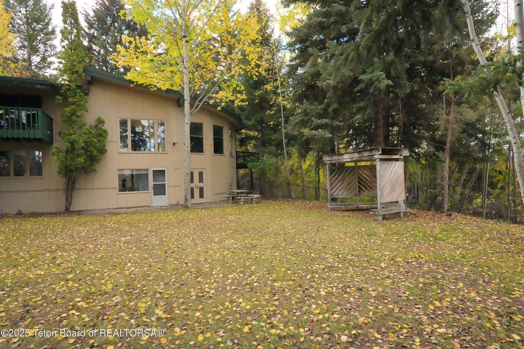 515 PINE Drive, Jackson, WY 83001 photo 21