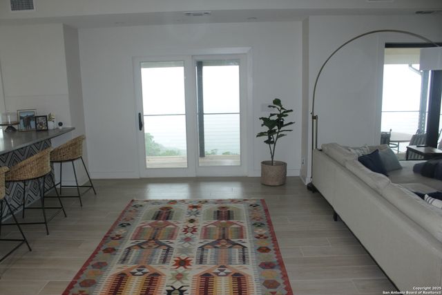 47 N Valley Vista, Concan, TX 78879